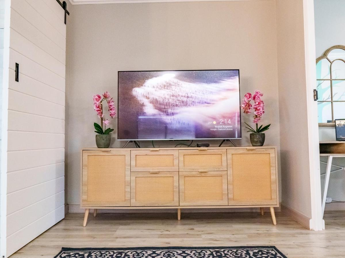 Dreamcatcher Airbnb Apartment *